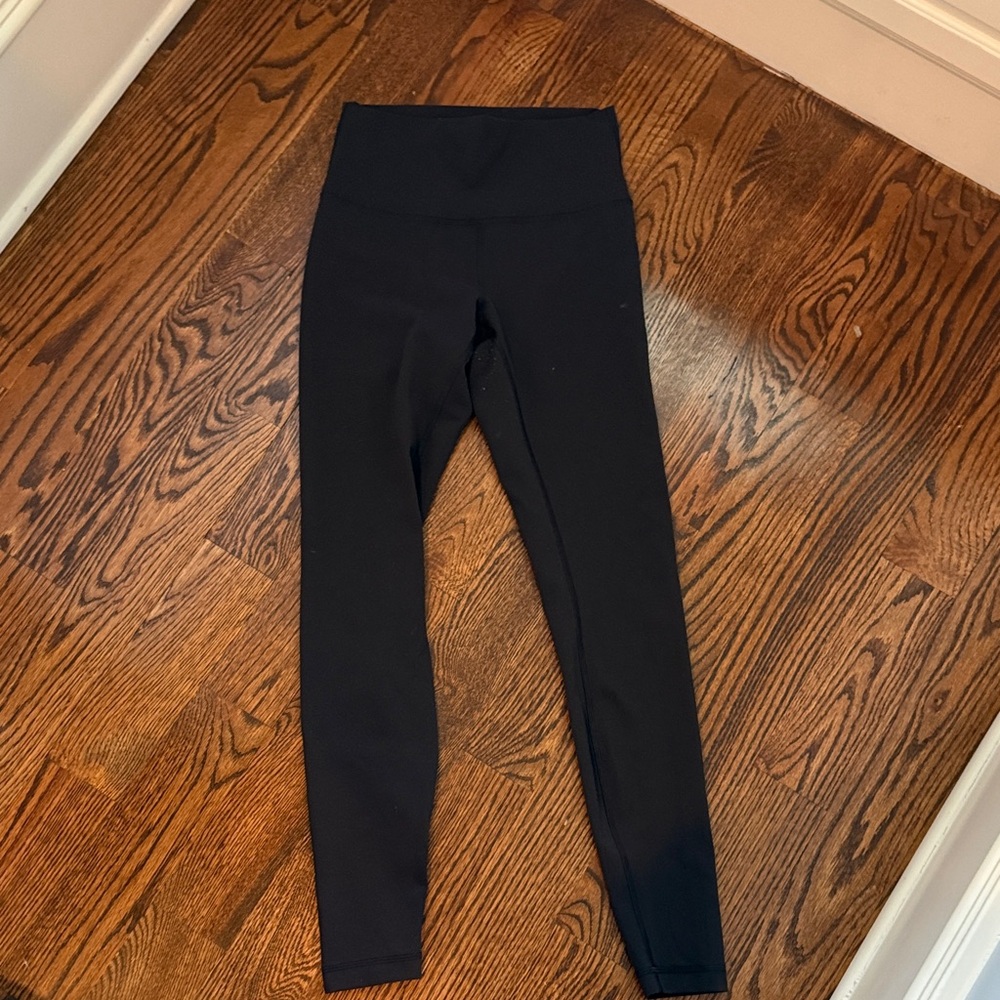Lululemon Black Wunder Train 28” Leggings